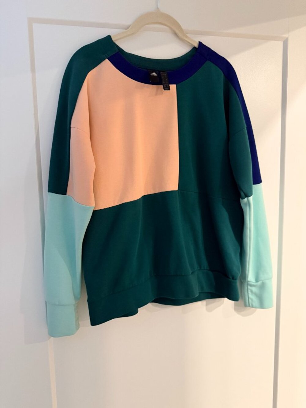 Adorable Adidas block sweatshirt!